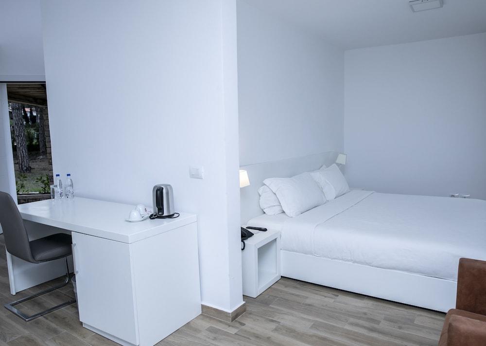 Prestige Resort Durres Qerret Kültér fotó