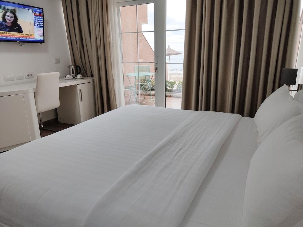 Prestige Resort Durres Qerret Kültér fotó